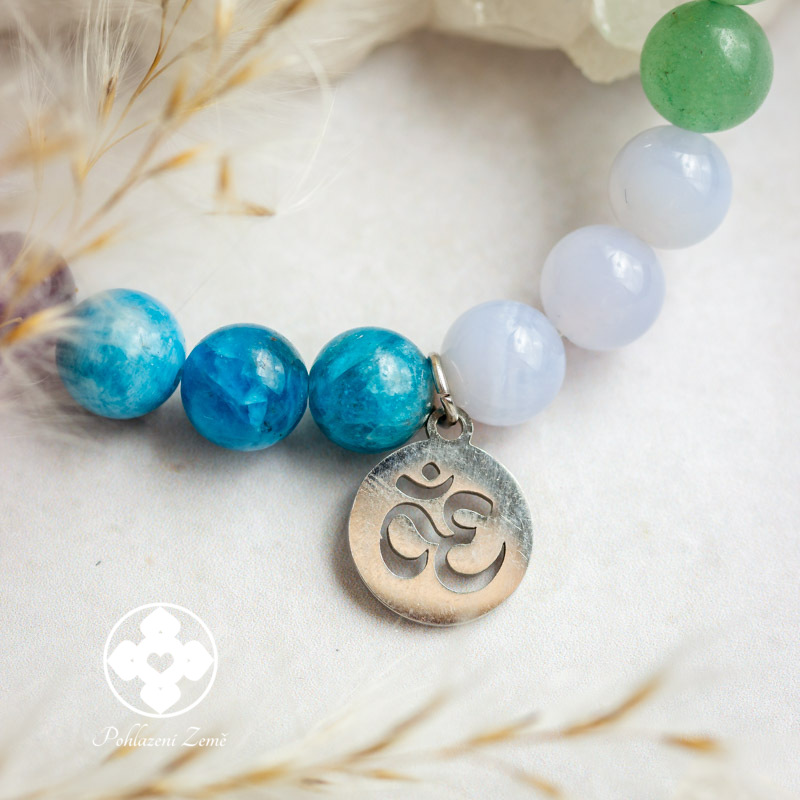 Náramek z minerálů s přívěskem ÓM 